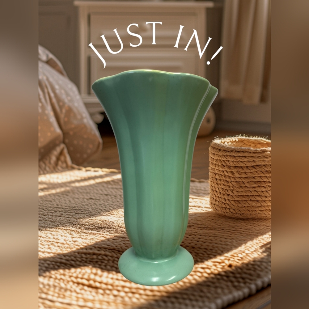Vintage Catalina Island Descanso Green Fluted Flared Pottery Vase